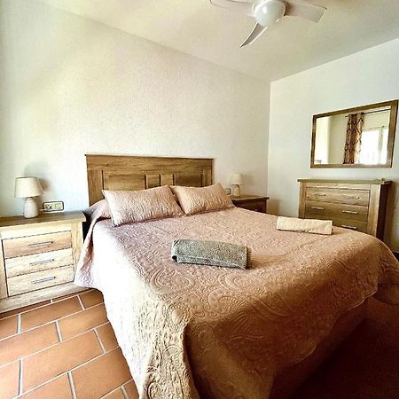 Apartamento En El Casco Historico, A 5 Min Playa. โกนิล เด ลาฟรอนเตรา ภายนอก รูปภาพ