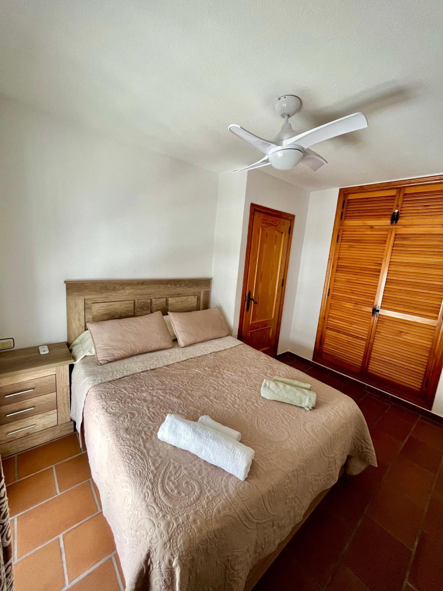 Apartamento En El Casco Historico, A 5 Min Playa. โกนิล เด ลาฟรอนเตรา ภายนอก รูปภาพ